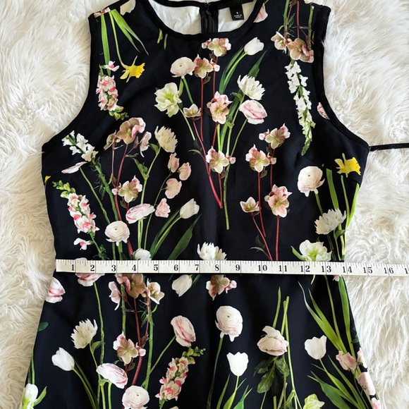Victoria Beckham for Target Black Floral Dress Small NWT - Picture 13 of 14